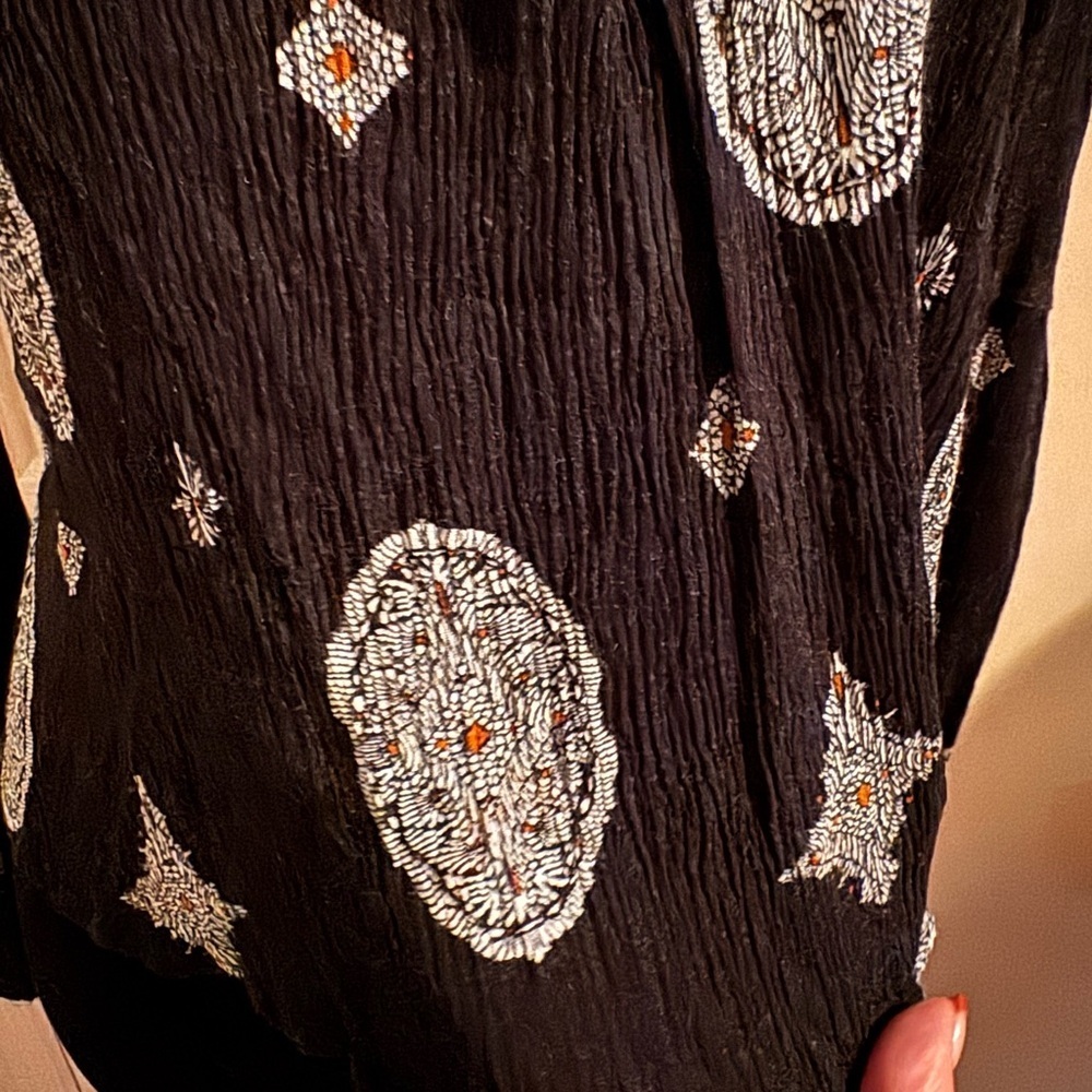 Addie - Black Patterned Women's Top - Picture 8 of 10